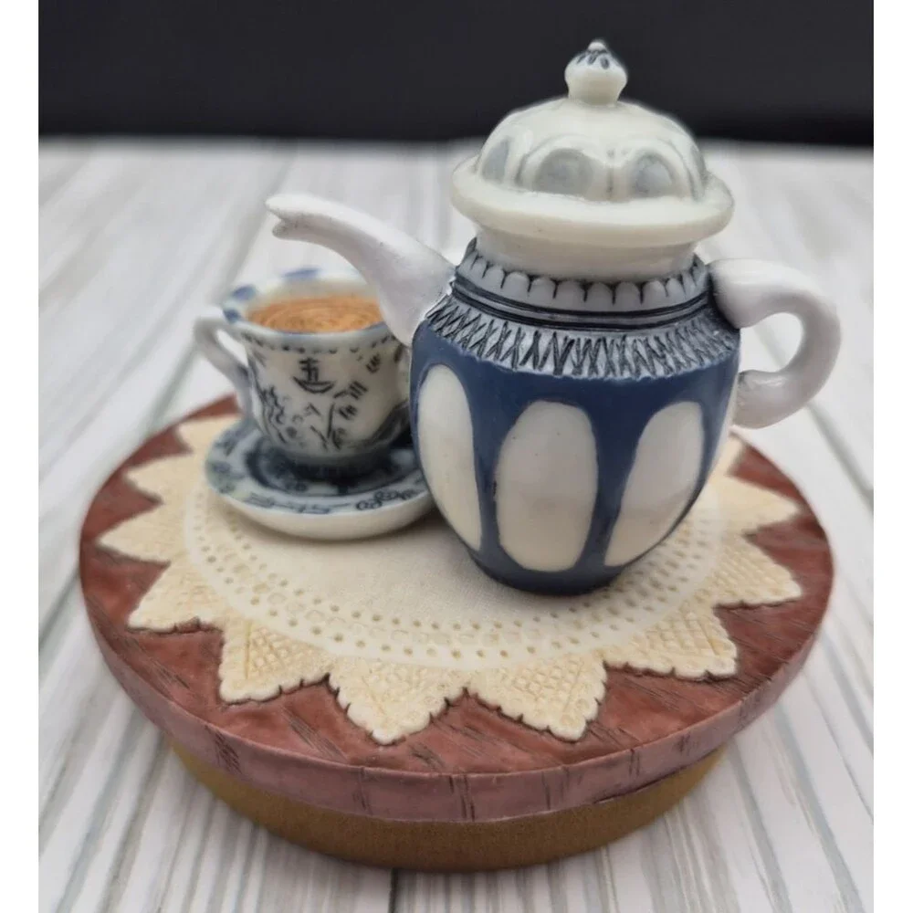 Lot of 2 Yankee Candle Jar Lids Covers Tea Set Tea Cup Lemon Basket Decorative